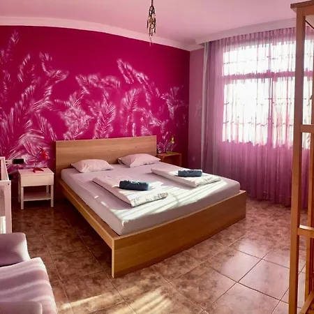 Surf Villa *